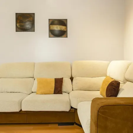 Apartamento Con Patio En El Centro De Cadiz