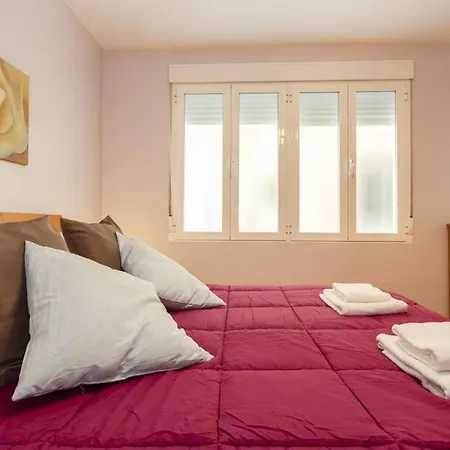Apartamento Con Patio En El Centro De *